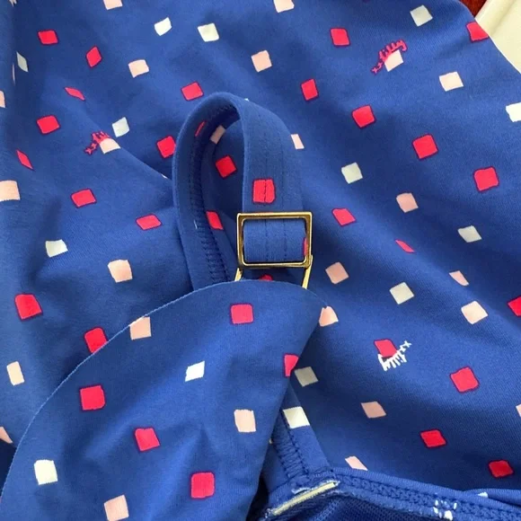 LILLY PULITZER Delphie Ruffle Plunge V-neck
Blue One piece Swimsuit size 10 NWT - Picture 8 of 9